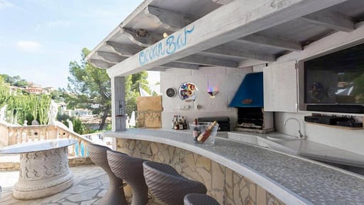 Villa Mar Blava Внешний бар