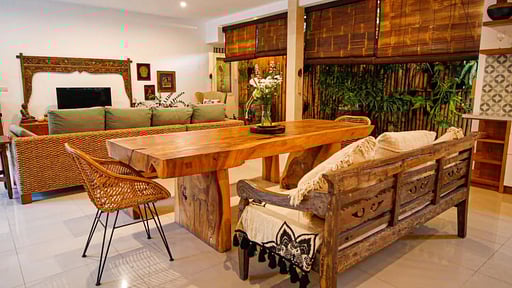 Villa Mara Canggu Dining area
