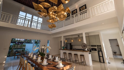 Villa Marang Dining area