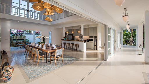 Villa Marang Dining area