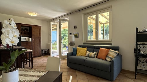 Villa Mareluna Salon