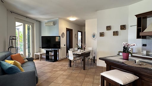 Villa Mareluna Salon