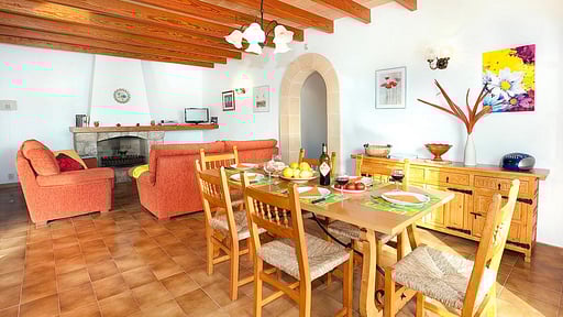 Villa Margarita Dining area
