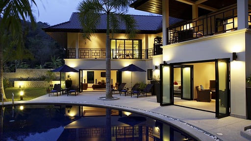 Villa Maria Бассейн