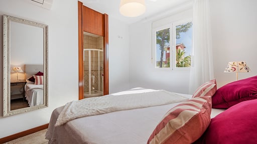 Villa Maricel Bedroom 2