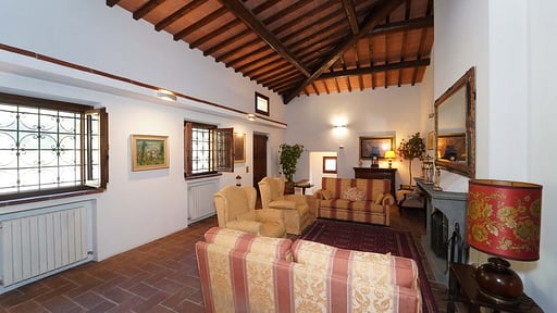 Villa Marina Tuscany Living room 1
