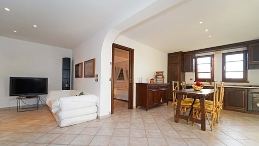 Villa Marina Tuscany Dining area 2