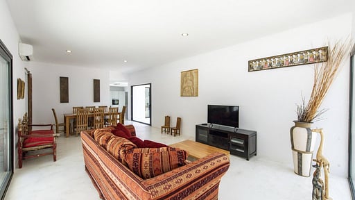 Villa Mariola Living room