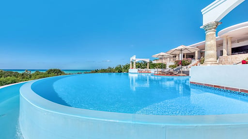 Villa Mariposa Swimming pool