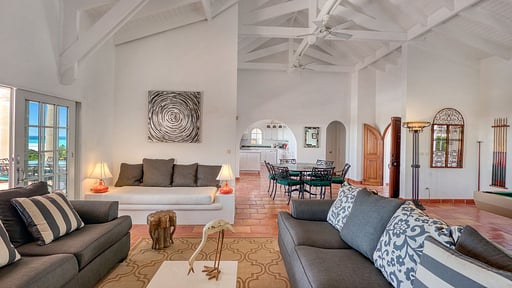 Villa Mariposa Living room
