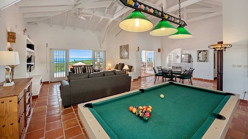 Villa Mariposa Billiard