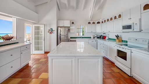 Villa Mariposa Kitchen