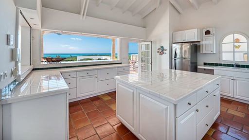Villa Mariposa Kitchen
