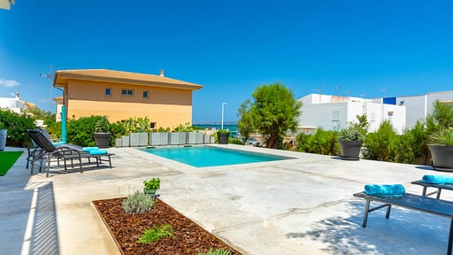 Villa Mariskal Swimming pool