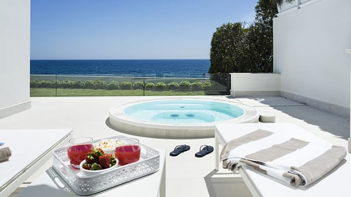 Villa Marisol Jacuzzi