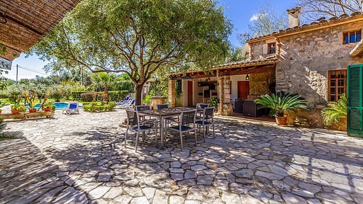 Villa Martorell Dining area
