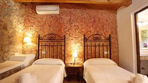 Villa Martorellet Camera da letto 1