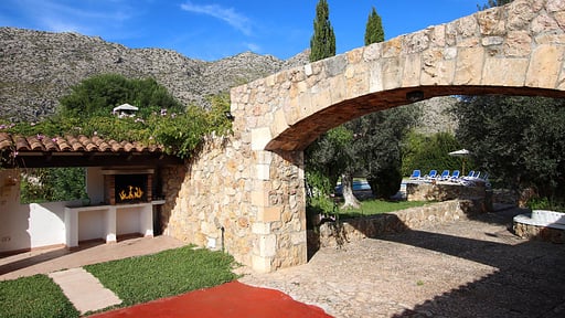 Villa Martorellet BBQ equipment