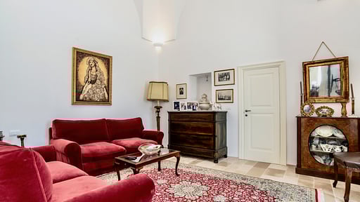 Villa Masseto Salon 2