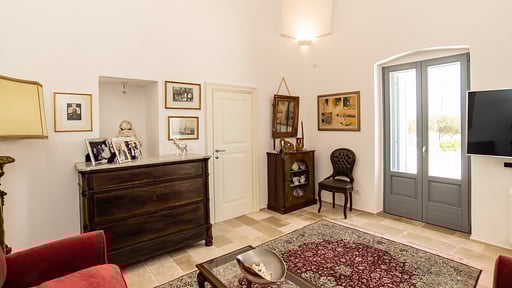 Villa Masseto Salon 2