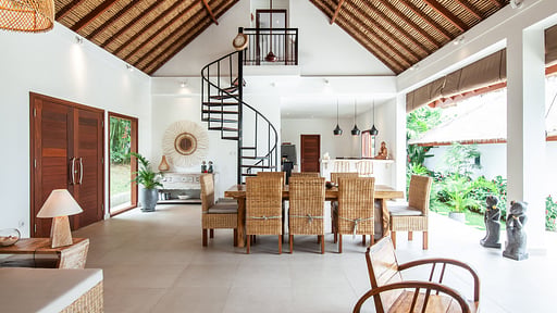 Villa Matigo Dining area