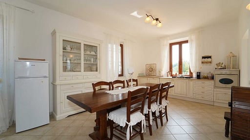 Villa Matilde Dining area