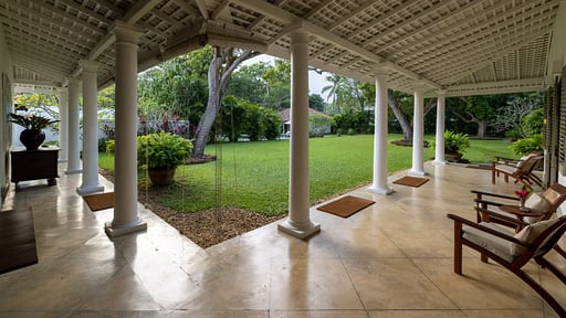 Villa Mawella Dining area