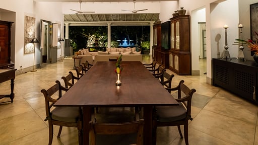 Villa Mawella Dining area