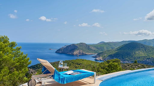 Villa Maxmena Swimming pool