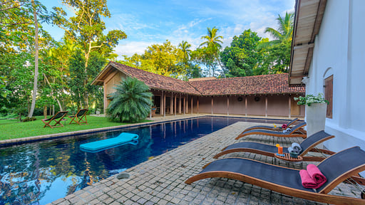 Villa Maya Swimming pool