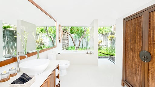 Villa Mayaloka Bedroom 1