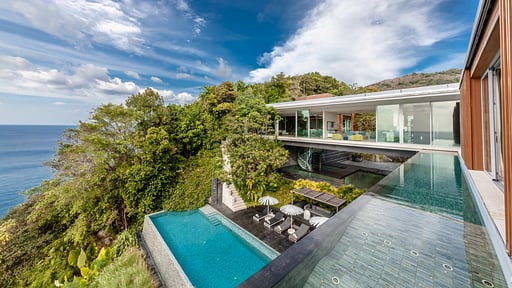 Villa Mayavee Swimming pool 2