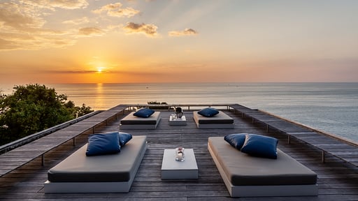 Villa Mayavee Rooftop lounge
