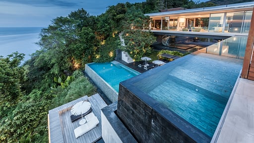 Villa Mayavee Swimming pool 2