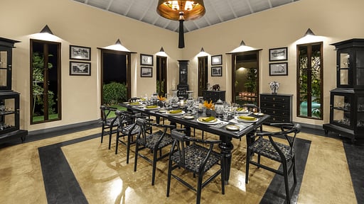 Villa Mayurana Обеденная зона