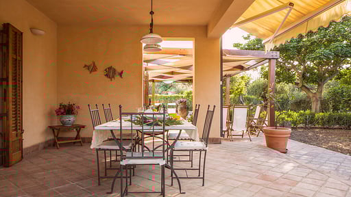 Villa Mazzaforno Dining area