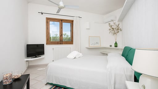 Villa Mazzaforno Bedroom 2