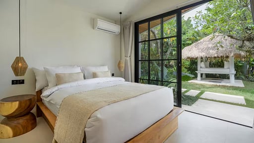 Villa Mejan Bedroom 1
