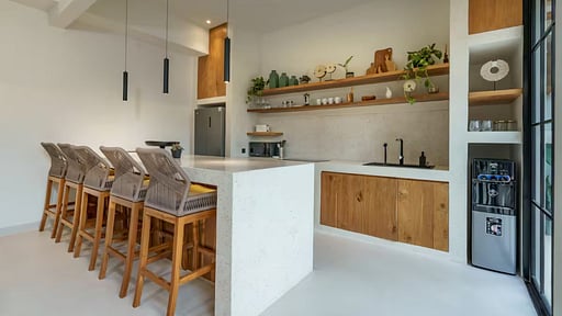 Villa Mejan Dining area