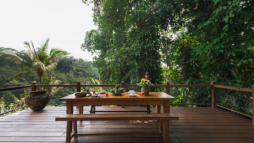 Villa Melati Dining area