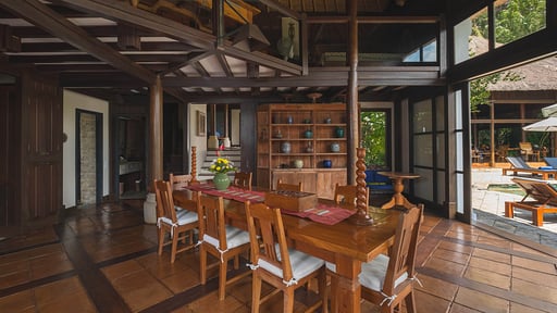 Villa Melati Dining area