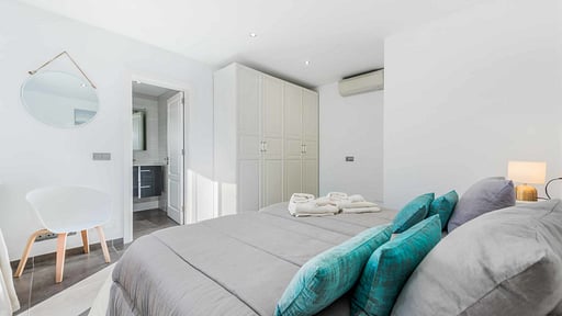 Villa Melis Dos Bedroom 2