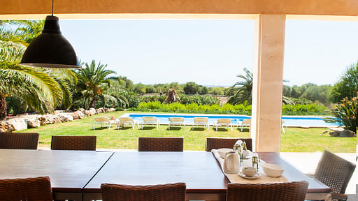 Villa Melis Dining area