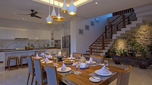 Villa Meliya Dining area