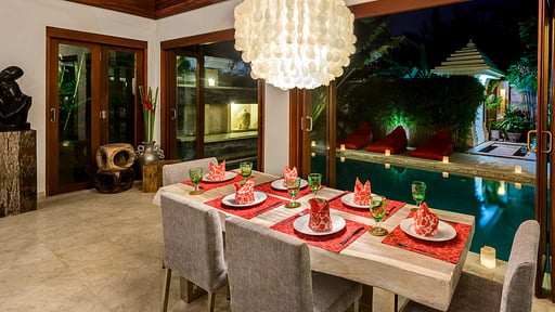 Villa Menari Dining area