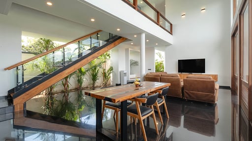 Villa Merayu Dua Dining area