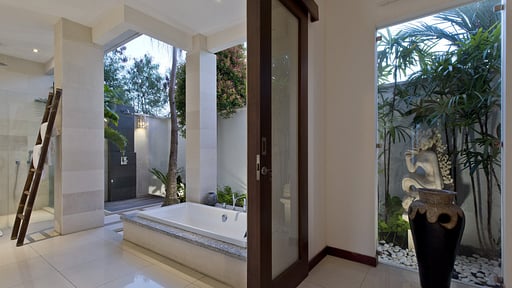 Villa Merayu Bedroom 3