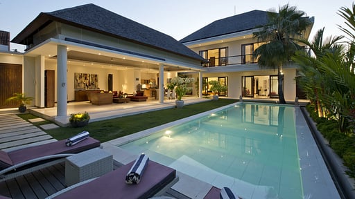 Villa Merayu Swimming pool