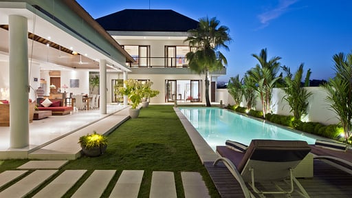 Villa Merayu Swimming pool