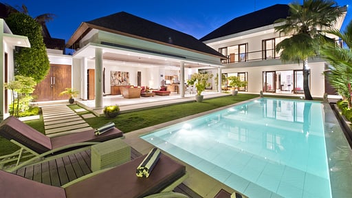 Villa Merayu Swimming pool